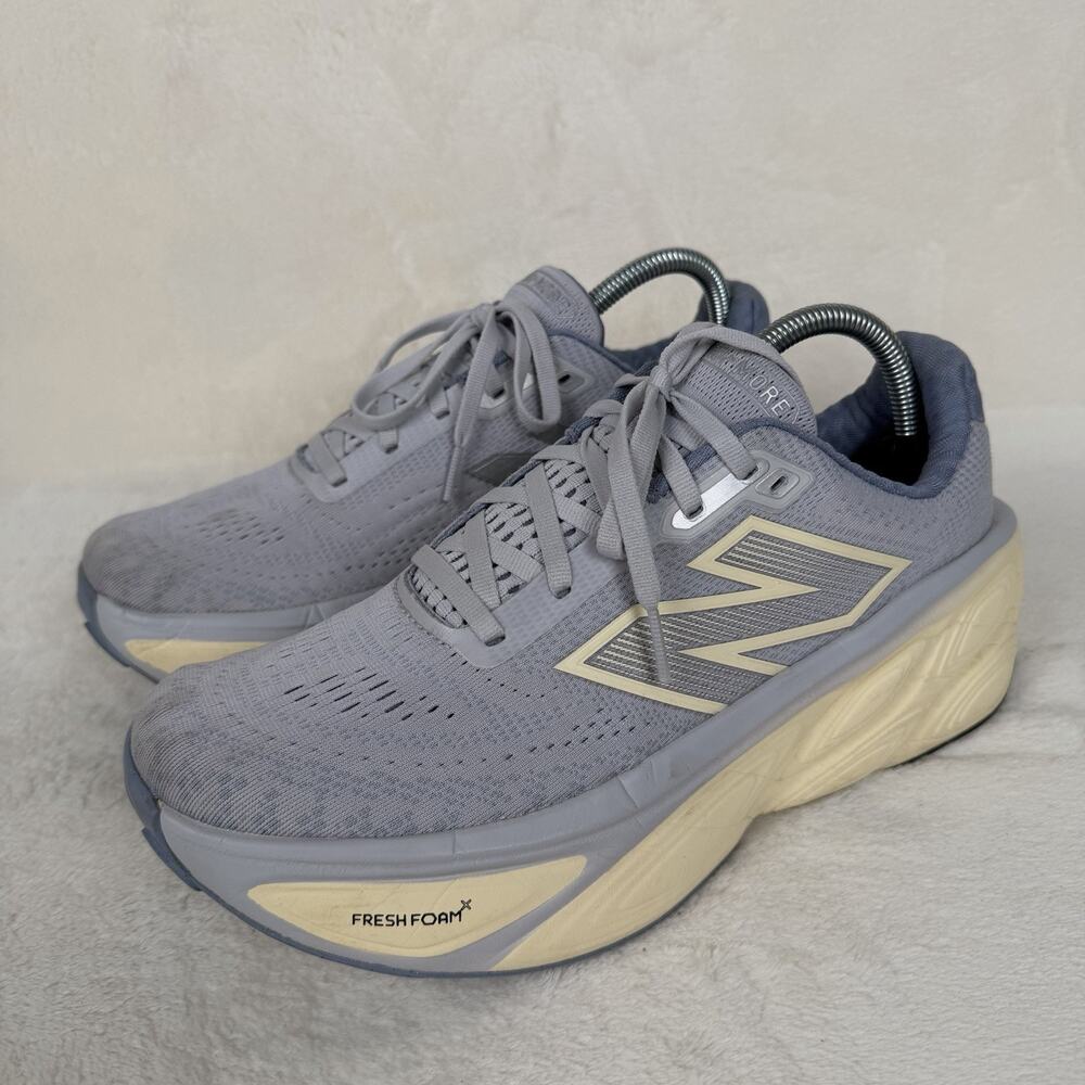 New Balance Fresh Foam X More v5 Women’s Size 10 Gray Cream Running Shoes